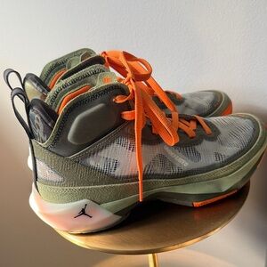 Undefeated x Air Jordan 37 SP “Flight Jacket”